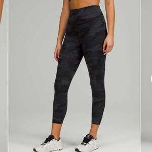 Lululemon Base Pace High-Rise‎ Crop 23" Size 8 Heritage 365 Camo Deep Coal